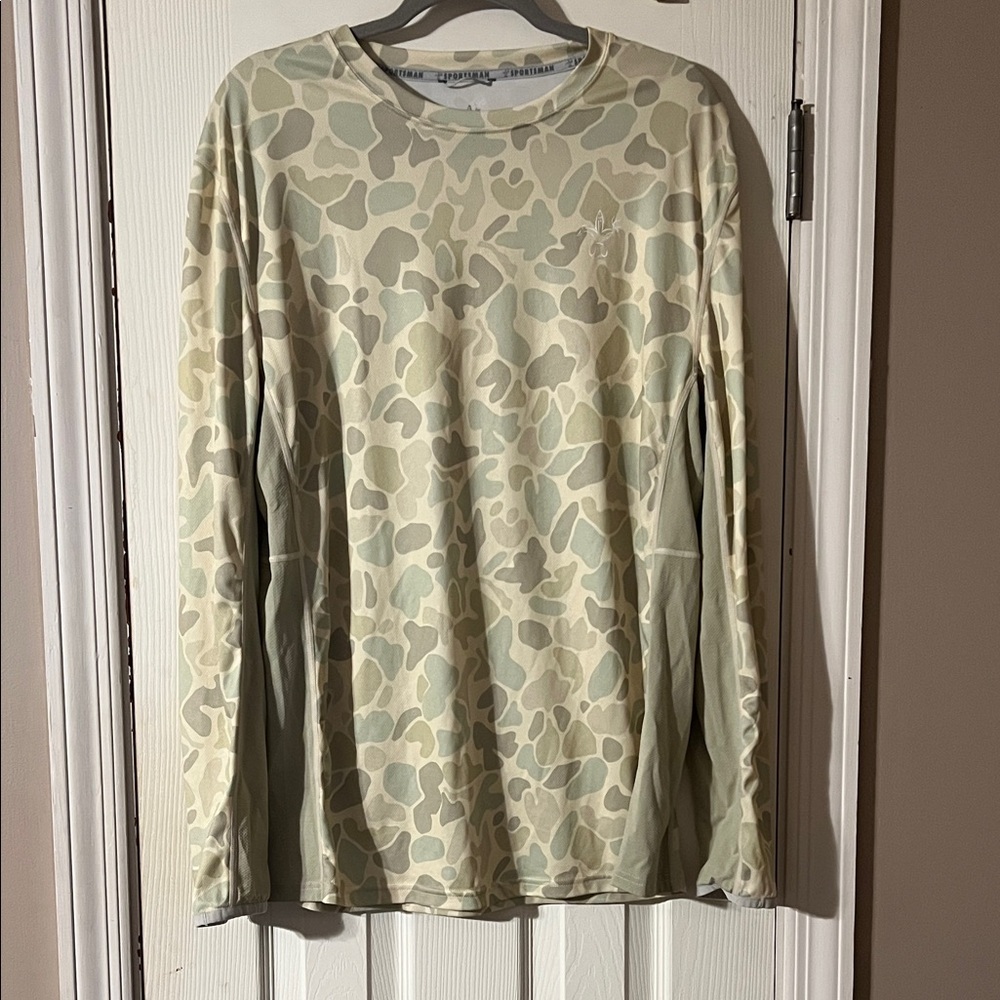 Performance Long Sleeve Camo Tee in Olive/Beige